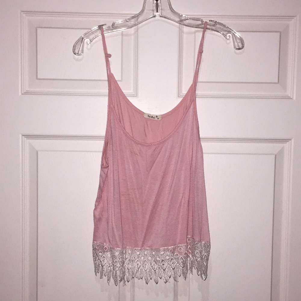 Cute pink crop top!